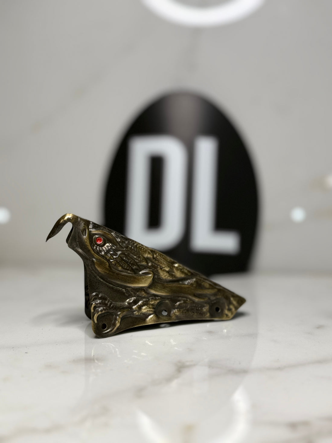 DL Red Eyed Eagle Front Holder