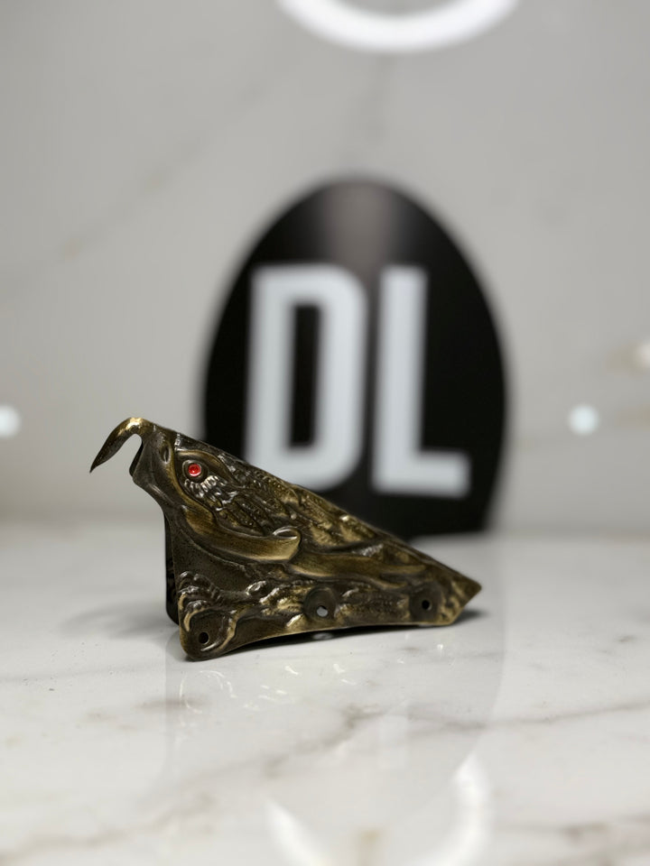 DL Red Eyed Eagle Front Holder