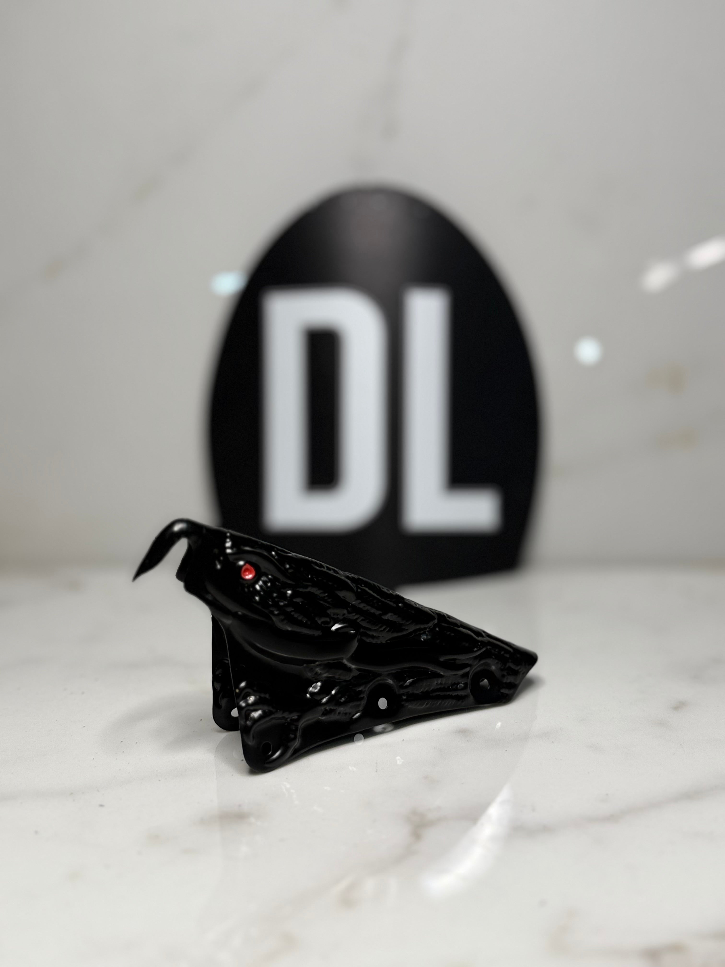DL Red Eyed Eagle Front Holder