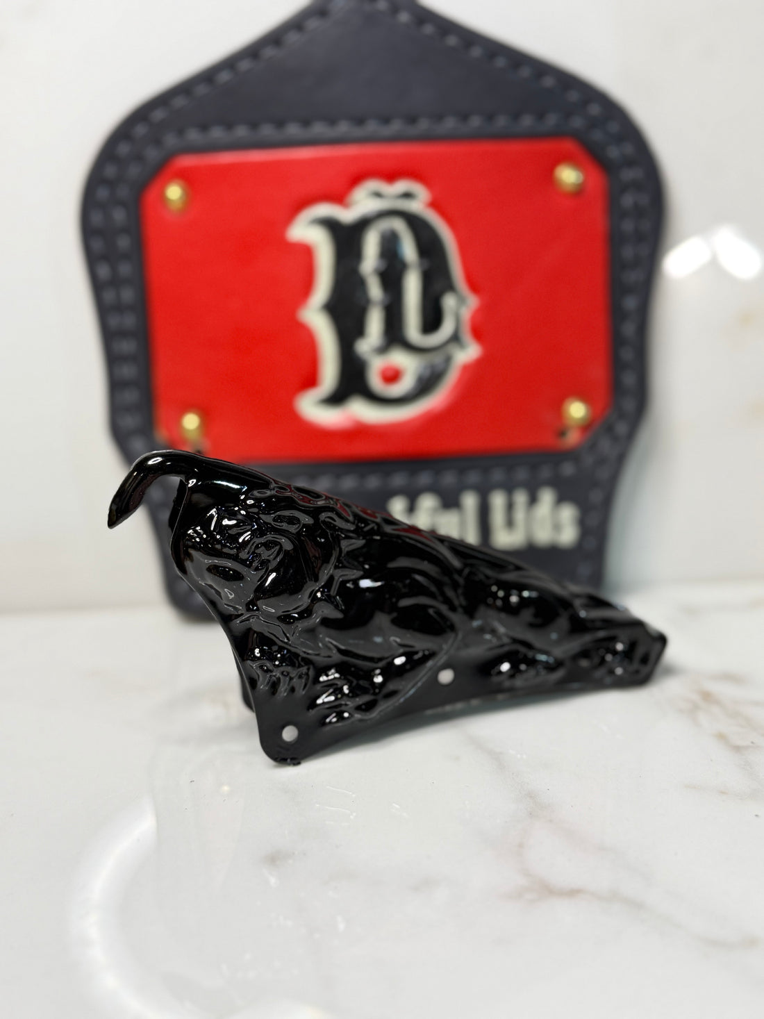 Bulldog Front Holder