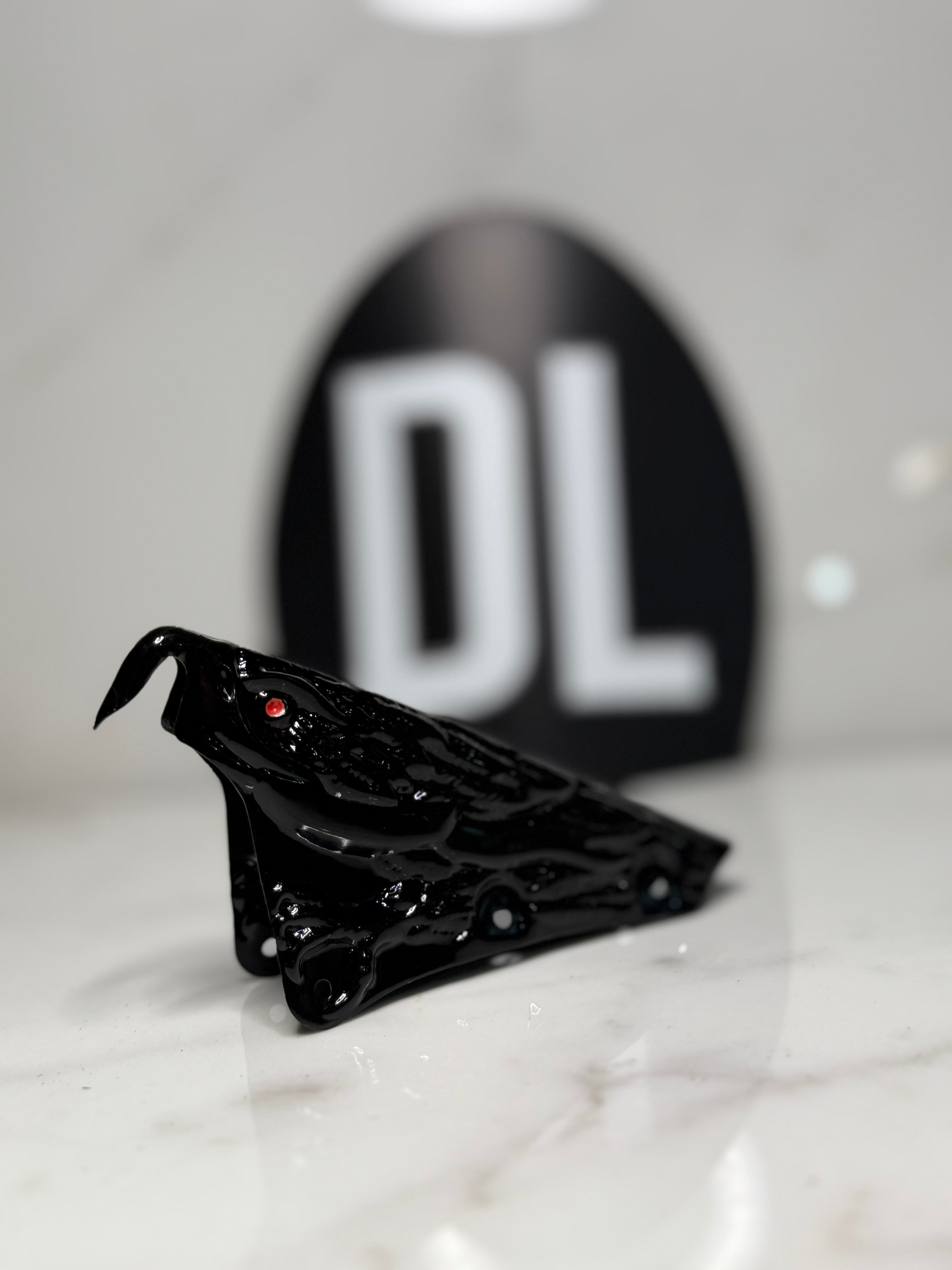 DL Red Eyed Eagle Front Holder